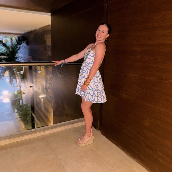 hi I’m maggie!! 🤍 - Picture 11 of 16